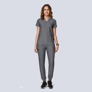 Mandala Scrubs, size large, Heather grey